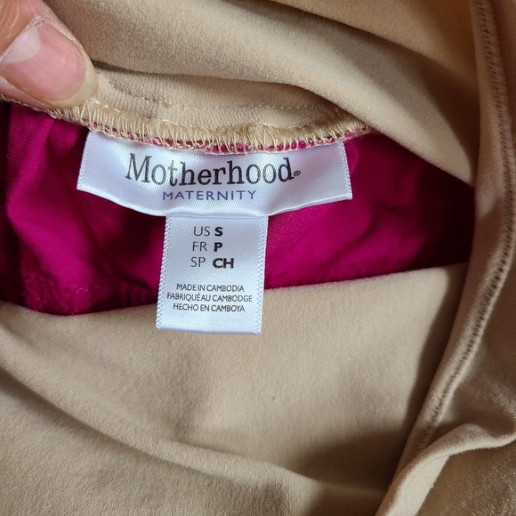 ❤️❤️Host Pick❤️❤️ Maternity Shorts - Picture 3 of 3